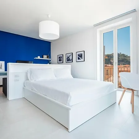 Ae Home|studio 4*
